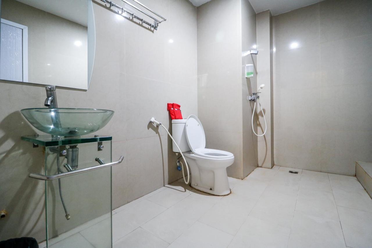 Reddoorz Plus Near Pasar Wisata פקאנבארו מראה חיצוני תמונה
