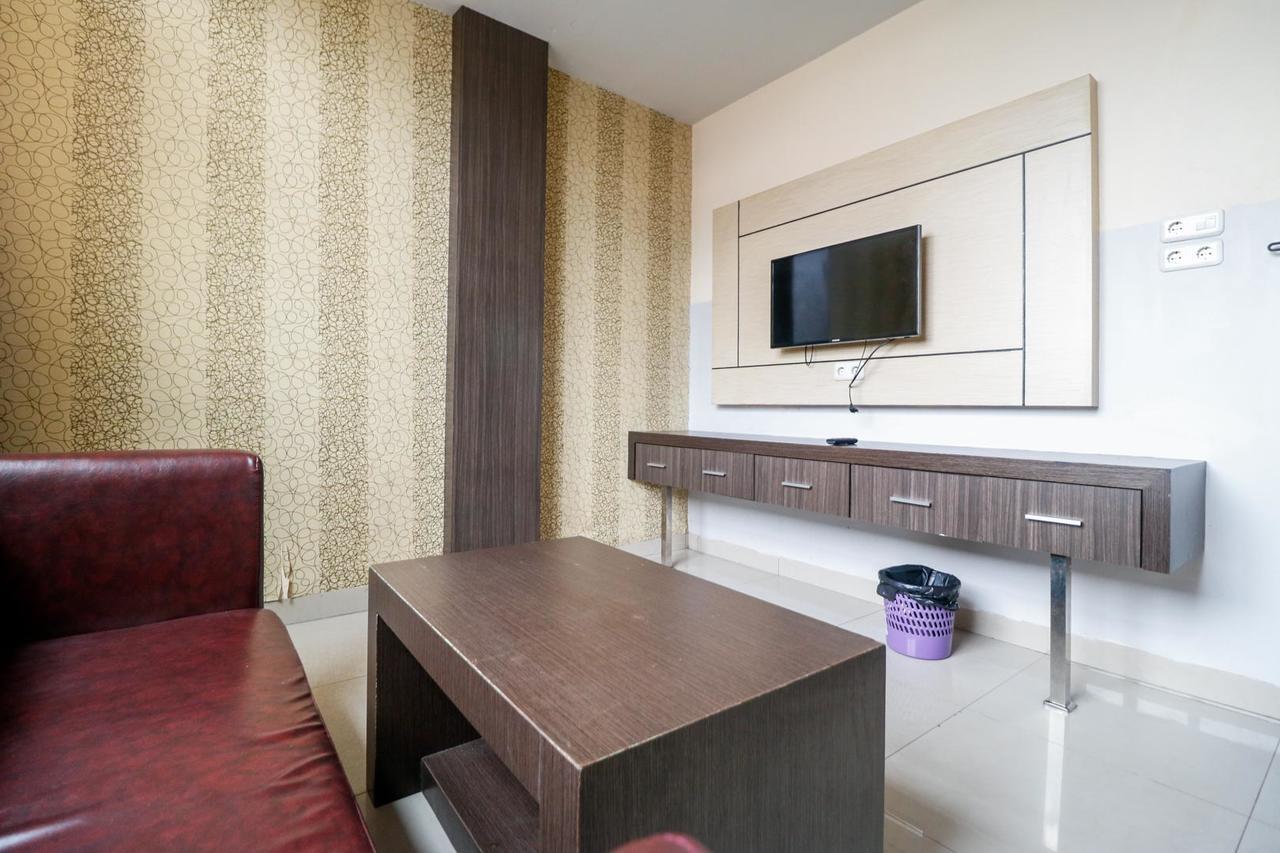 Reddoorz Plus Near Pasar Wisata פקאנבארו מראה חיצוני תמונה